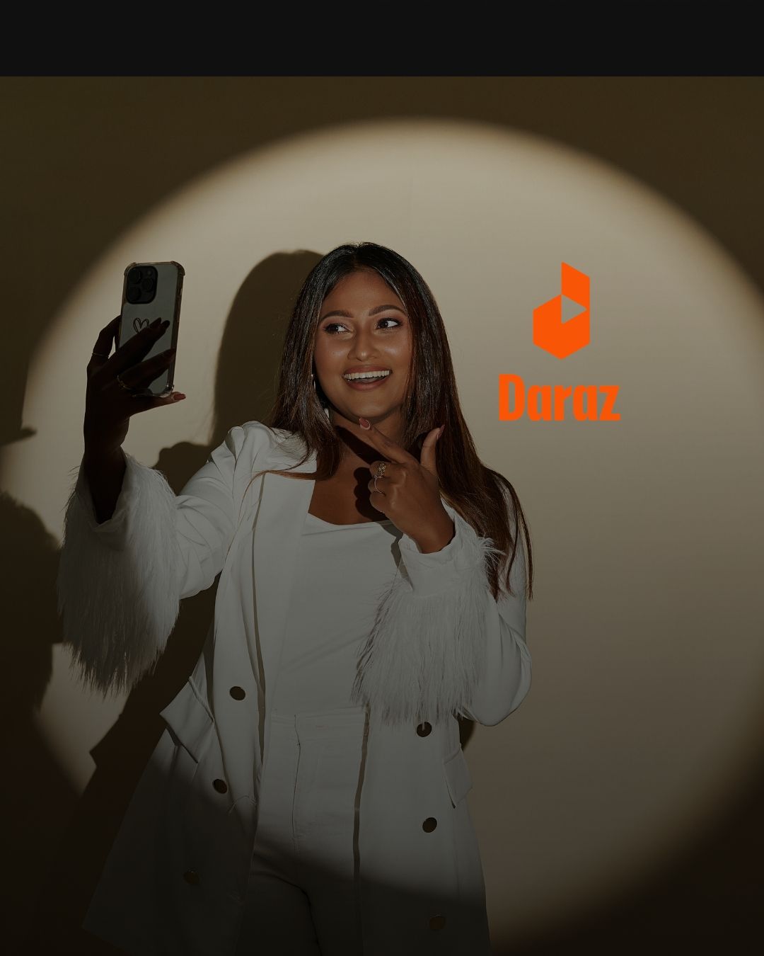 Saasha Karunarathne Becomes the First Influencer in the World to Launch a Curated Fashion Page on the Daraz App